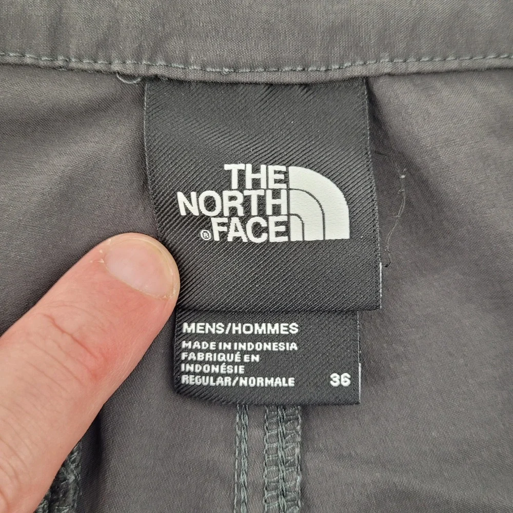 The North Face Mens Size 36 Regular Shorts‎ Gray Nylon Zip Pocket Outdoor Hiking